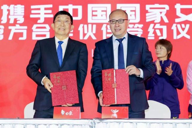 大婶的肥沃的土地主要角色分析